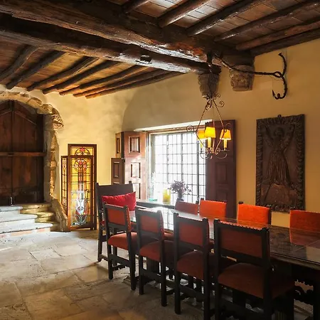 Torre De Maneys Pensión