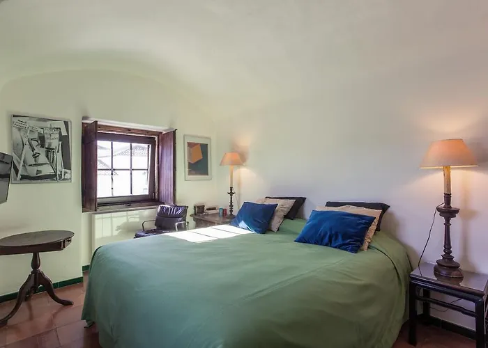 Гостевой дом Torre De Maneys Обидуш